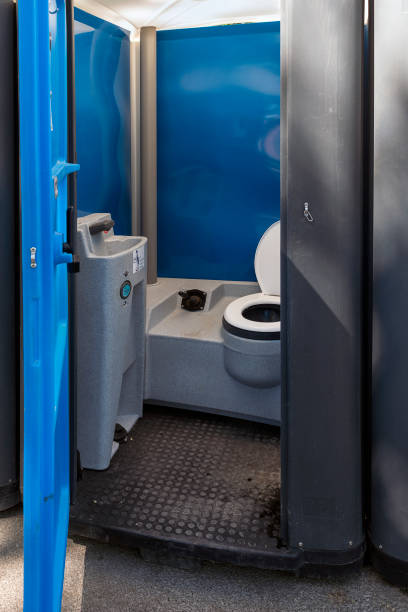 Portable Toilet Options We Offer in Murphy, MO
